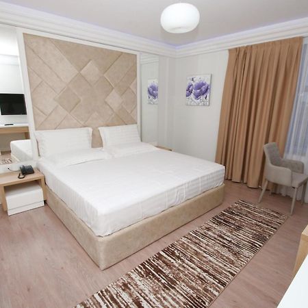 Eljos Hotel Фуша-Круя Экстерьер фото