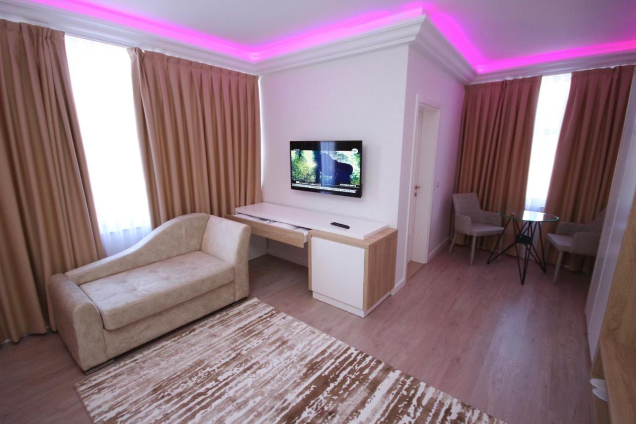 Eljos Hotel Фуша-Круя Экстерьер фото